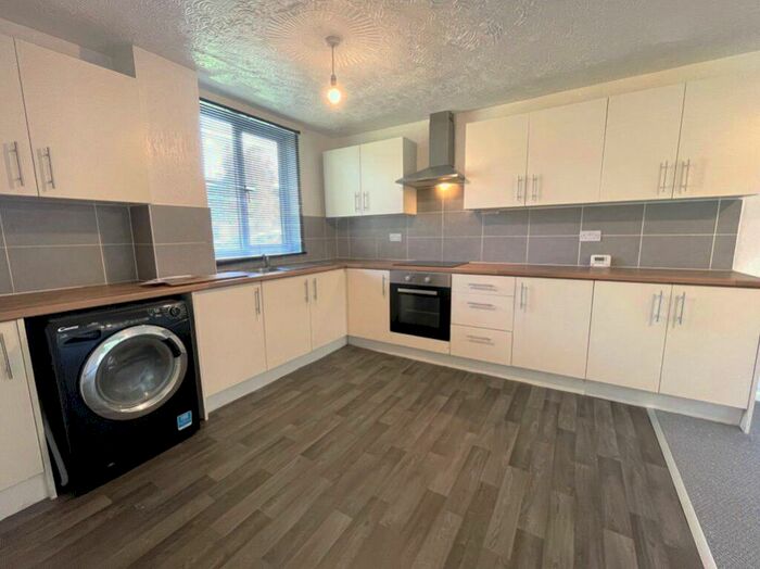 3 Bedroom Terraced House To Rent In Drayton, Bretton, PE3