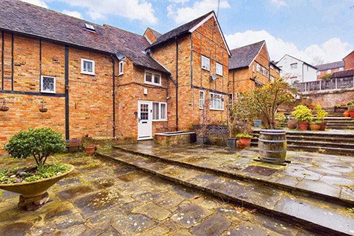2 Bedroom Mews For Sale In Sun Square, Old Town, HP1
