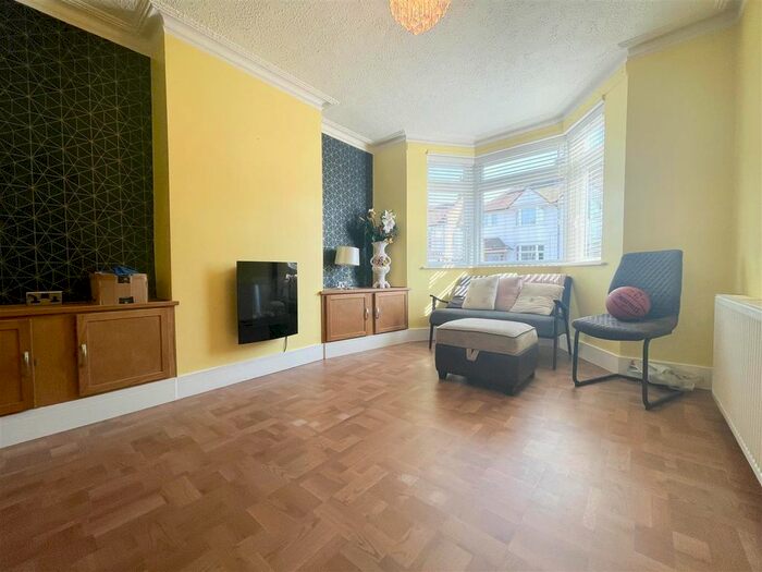 3 Bedroom Property To Rent In Chadwell Road, Grays, RM17