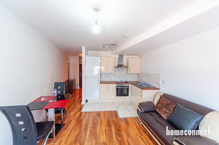 Studio To Rent In City House, Cranbrook Road, Ilford, IG1