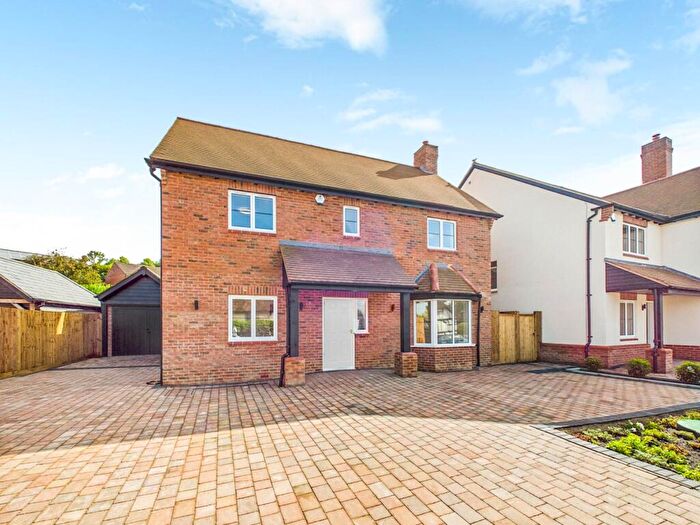 5 Bedroom Detached House For Sale In Lower Street, Quainton, HP22