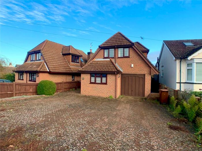 3 Bedroom Bungalow To Rent In Edwin Road, Gillingham, Kent, ME8