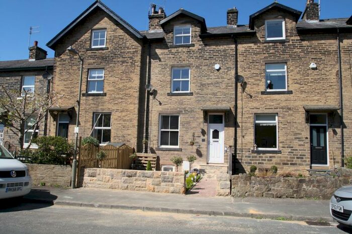 4 Bedroom Terraced House To Rent In Ash Grove, Ilkley, LS29