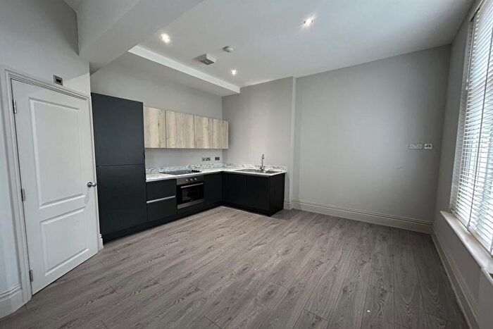 2 Bedroom Apartment To Rent In Curzon Road, Sale, M33