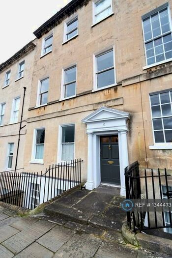 2 Bedroom Flat To Rent In Camden Crescent, Bath, BA1