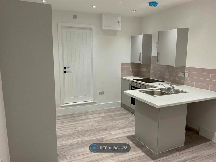 1 Bedroom Flat To Rent In Denmark Road, Gloucester, GL1