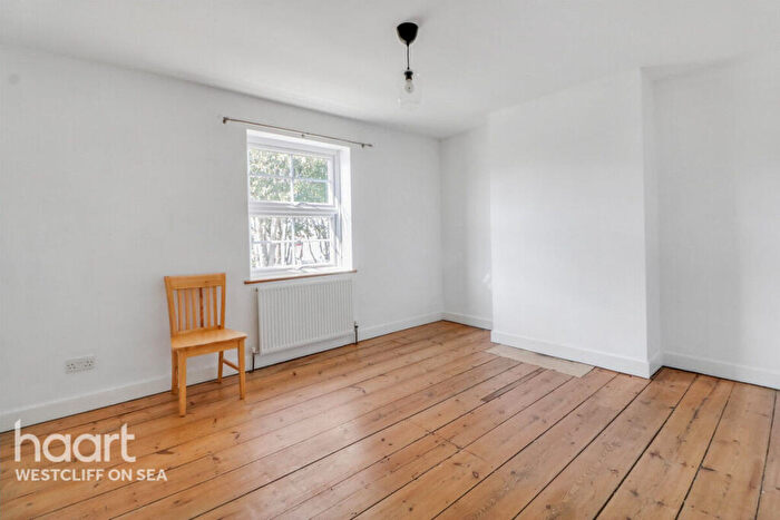 3 Bedroom Terraced House For Sale In High Street, Southend-On-Sea, SS3