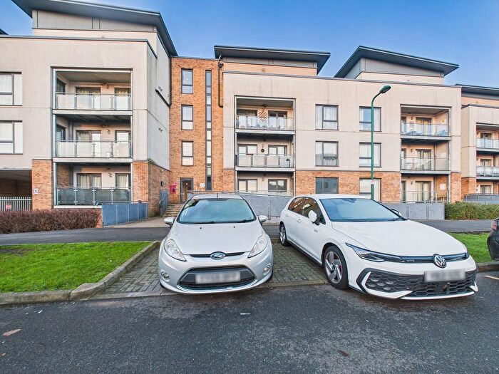 2 Bedroom Flat For Sale In Hammonds Drive, Peterborough, PE1