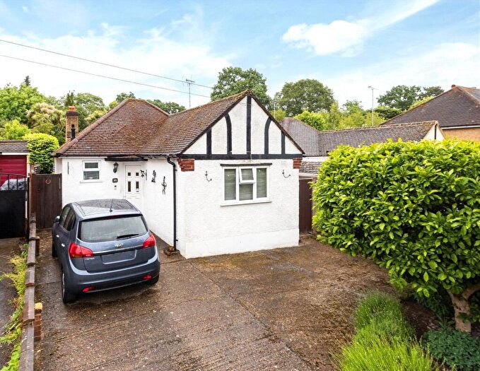 2 Bedroom Bungalow For Sale In Batten Avenue, St Johns, Woking, Surrey, GU21