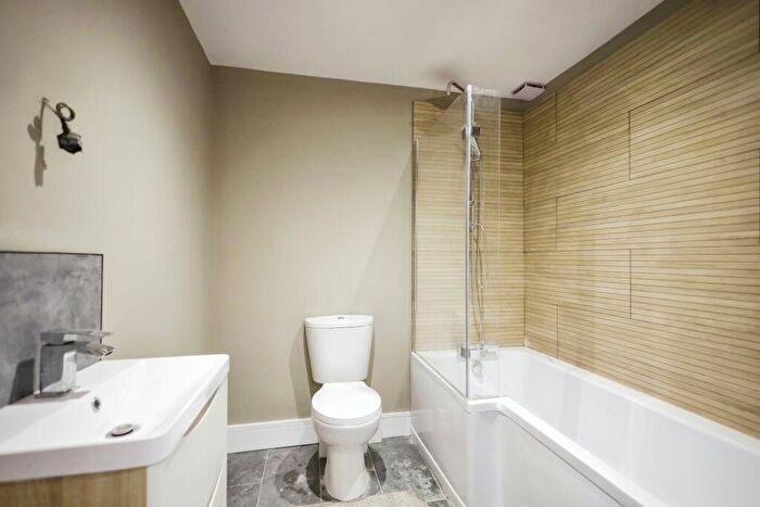 2 Bedroom Apartment To Rent In Burlington Place, Eastbourne, BN21