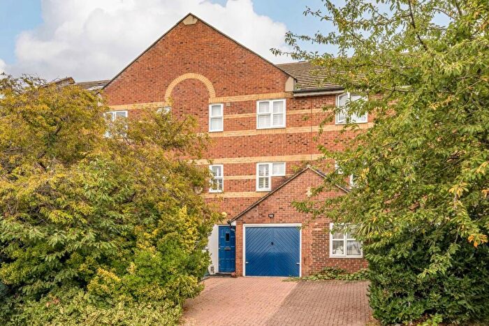 5 Bedroom Terraced House For Sale In Plough Way, Canada Water, SE16