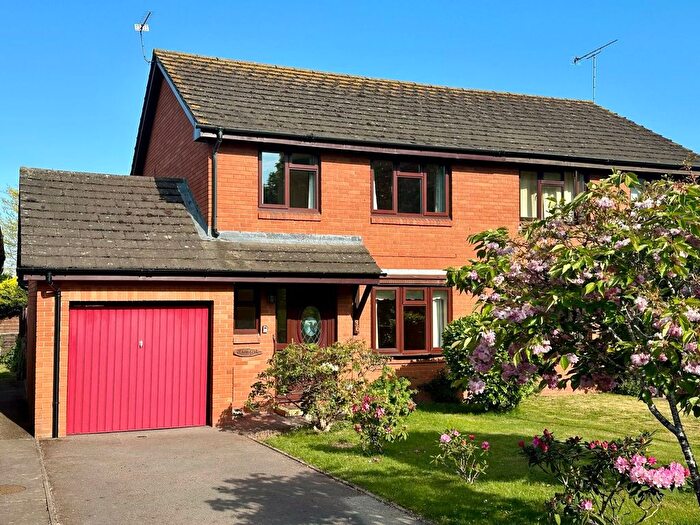 3 Bedroom Semi-Detached House For Sale In Huntsmans Drive, Hereford, HR4