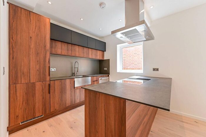 4 Bedroom Detached House To Rent In Horace Road, Forest Gate, Forest Gate, London, E7