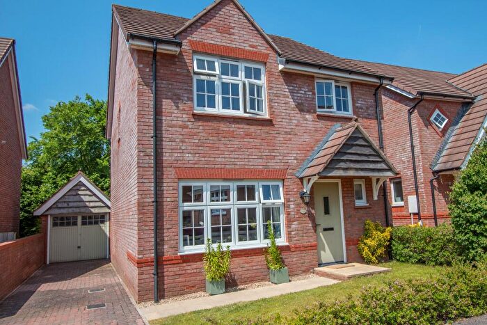 4 Bedroom Detached House For Sale In Butts Close, Ottery St Mary, EX11