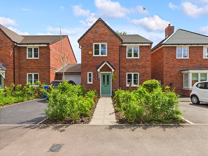 4 Bedroom Detached House For Sale In Crown Way, Longwick, Princes Risborough, Buckinghamshire, HP27