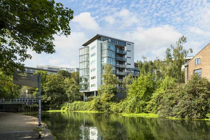 2 Bedroom Flat To Rent In Dace Road, London, E3