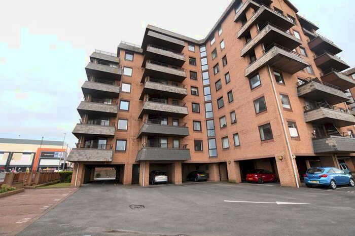 2 Bedroom Apartment To Rent In Beach Road, Weston-Super-Mare, BS23