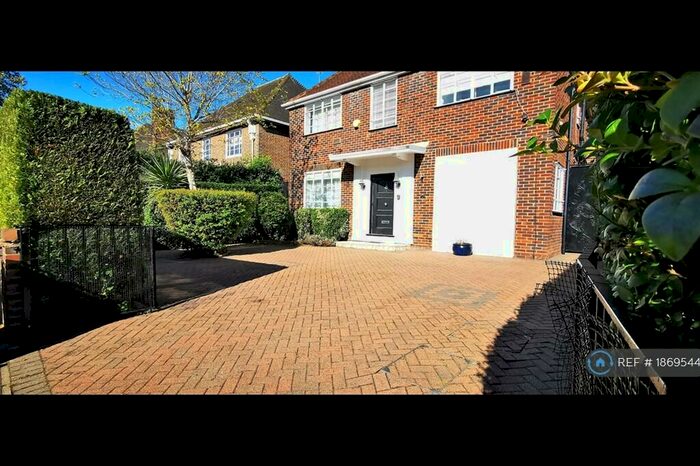 5 Bedroom Detached House To Rent In Lyttelton Road, London, N2