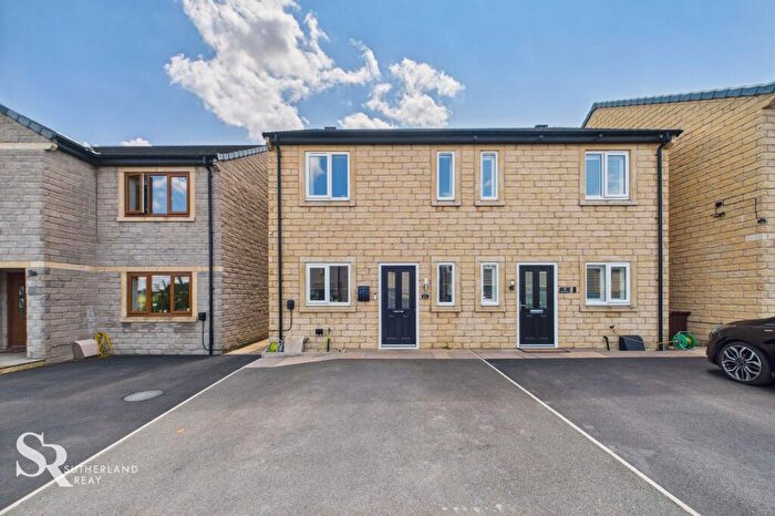 3 Bedroom Semi-Detached House For Sale In Limestone Court, Dove Holes, SK17