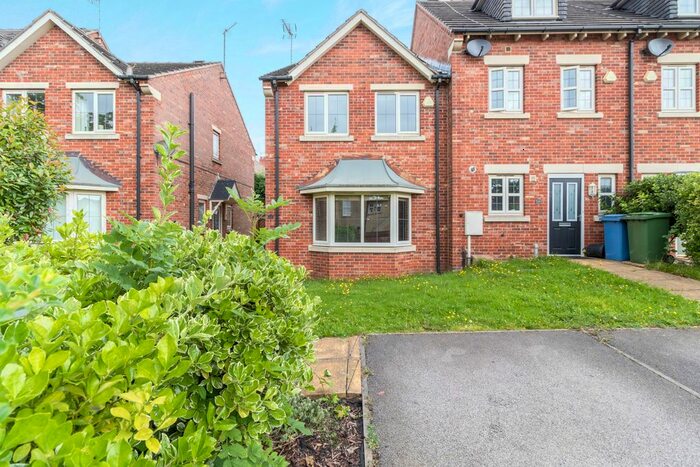 3 Bedroom Semi-Detached House To Rent In Limestone Rise, Mansfield, NG19