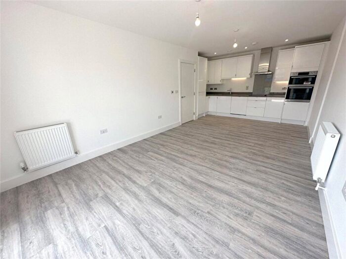 2 Bedroom Apartment To Rent In India Way, London, NW7