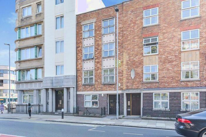 1 Bedroom Flat To Rent In Kings Terrace, Southsea, PO5