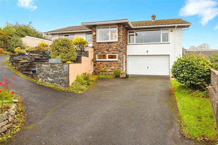 4 Bedroom Bungalow For Sale In Reeds Park, Lostwithiel, Cornwall, PL22