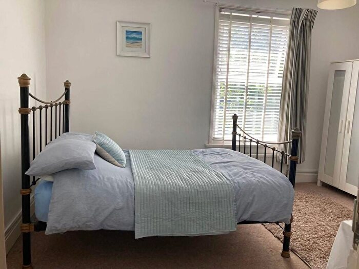 4 Bedroom Terraced House To Rent In Dean Street, Portsmouth, PO1