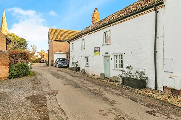 2 Bedroom Semi-Detached House For Sale In Church Lane, Fenstanton, Huntingdon, PE28