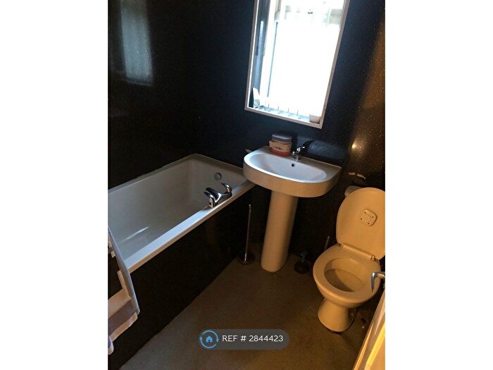 3 Bedroom End Of Terrace House To Rent In Thornton St, Middlesbrough, TS3