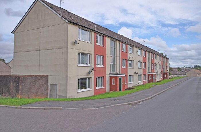 2 Bedroom Flat For Sale In Spacious Apartment, Welland Crescent, Newport, NP20