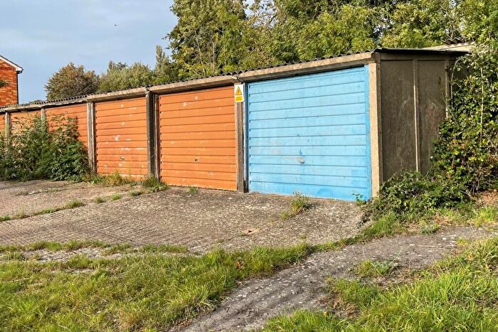 Garage / Parking For Sale In Garage, Springhill Road, Grendon Underwood, Aylesbury, HP18