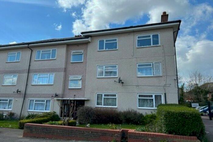 1 Bedroom Flat To Rent In Shelley Road, Chelmsford, CM2
