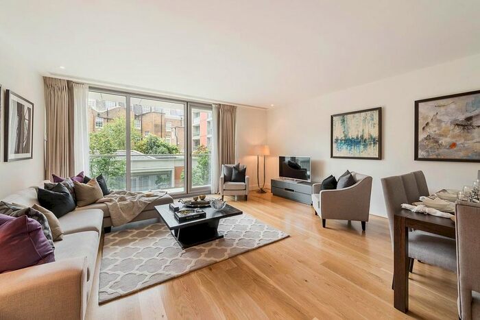 3 Bedroom Property To Rent In Knightsbridge, London, SW7