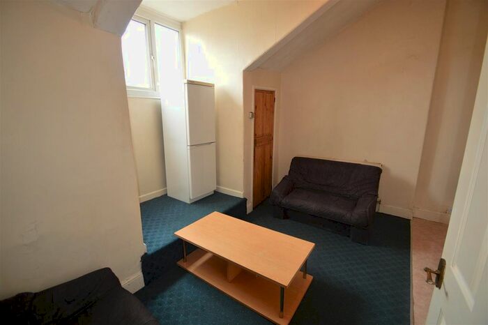 1 Bedroom Flat To Rent In Flat, Birch Lane, Longsight, Manchester, M13
