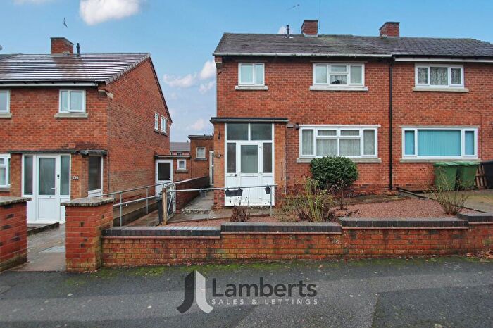 3 Bedroom Semi Detached House For Sale In Foxlydiate Crescent, Batchley, B97