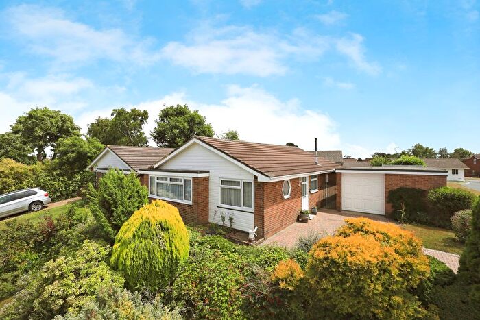 3 Bedroom Bungalow For Sale In The Ridgeway, Hailsham, BN27