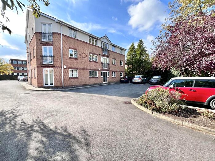 1 Bedroom Flat For Sale In Kingswood Court, Grove Avenue, Wilmslow, SK9