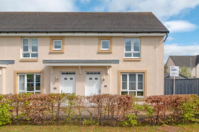 3 Bedroom End Of Terrace House For Sale In Kildean Road, Stirling, FK8