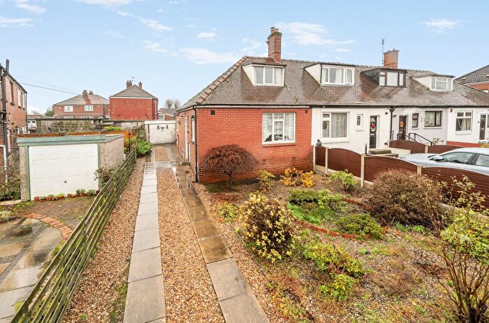 3 Bedroom Bungalow For Sale In New Lane, East Ardsley, Wakefield, West Yorkshire, WF3