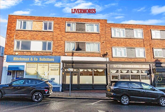 3 Bedroom Flat To Rent In Crayford High Street, Crayford, Dartford, DA1