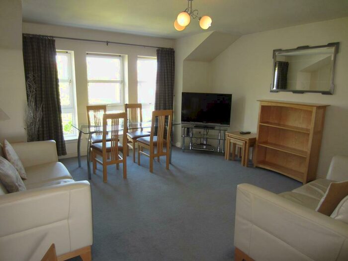 2 Bedroom Flat To Rent In Morningfield Mews, Floor Left, AB15