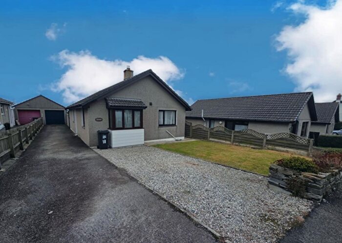 3 Bedroom Detached Bungalow To Rent In Tregenna Close, Bude, EX23
