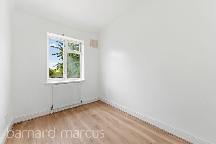 2 Bedroom Property To Rent In Northumberland Crescent, Feltham, TW14