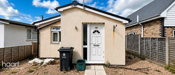 2 Bedroom Detached Bungalow To Rent In Lanchester Avenue, Clacton-On-Sea, CO15