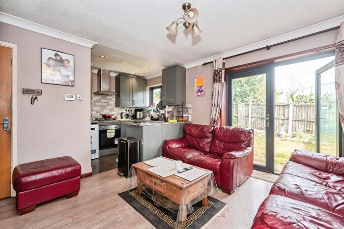 2 Bedroom End Of Terrace House For Sale In Charlotte Place, Grays, RM20