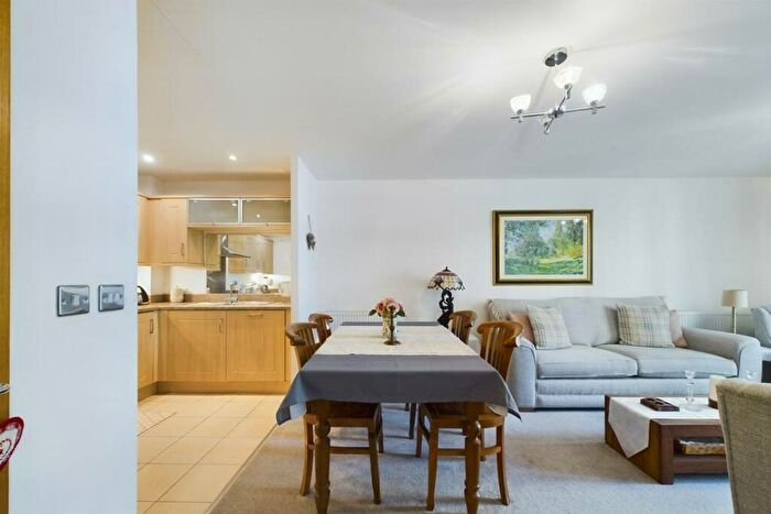 2 Bedroom Apartment For Sale In Shippam Street, Chichester, PO19