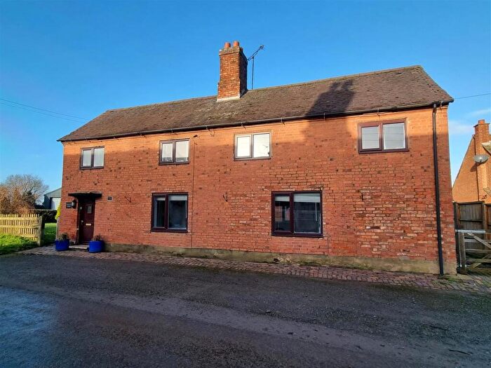 3 Bedroom Detached House To Rent In Main Road, Upton, CV13
