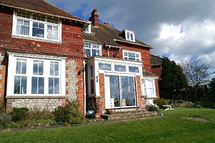 2 Bedroom Flat To Rent In North Road, Hythe, CT21