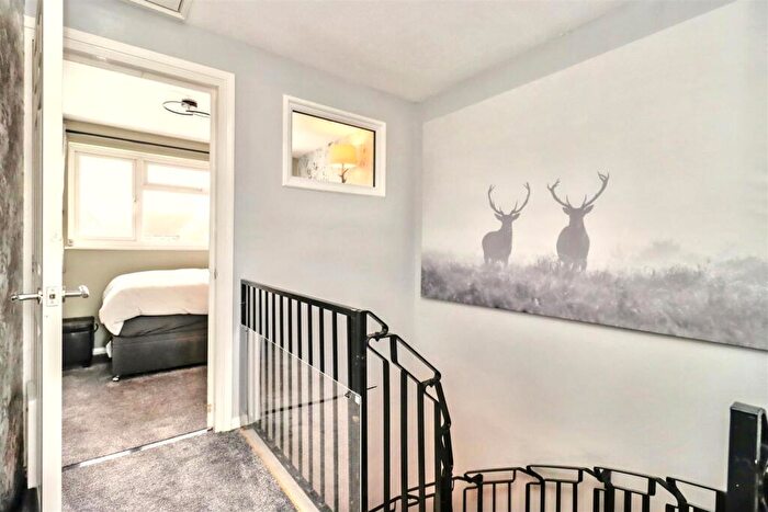 2 Bedroom Terraced House For Sale In Cul Se Sac Close To Lovely Walks In Clevedon, BS21